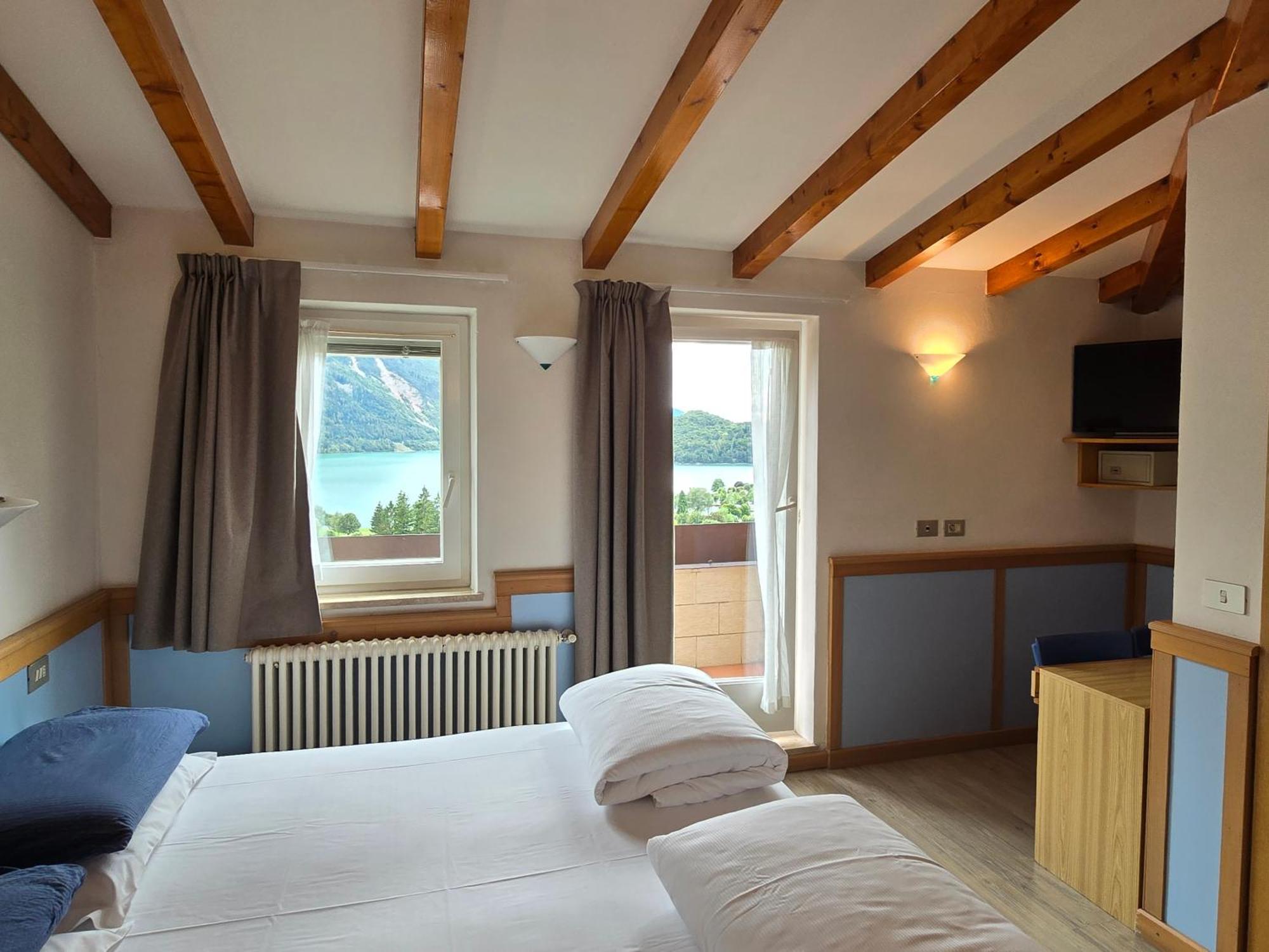 Hotel Miramonti Molveno Exteriör bild