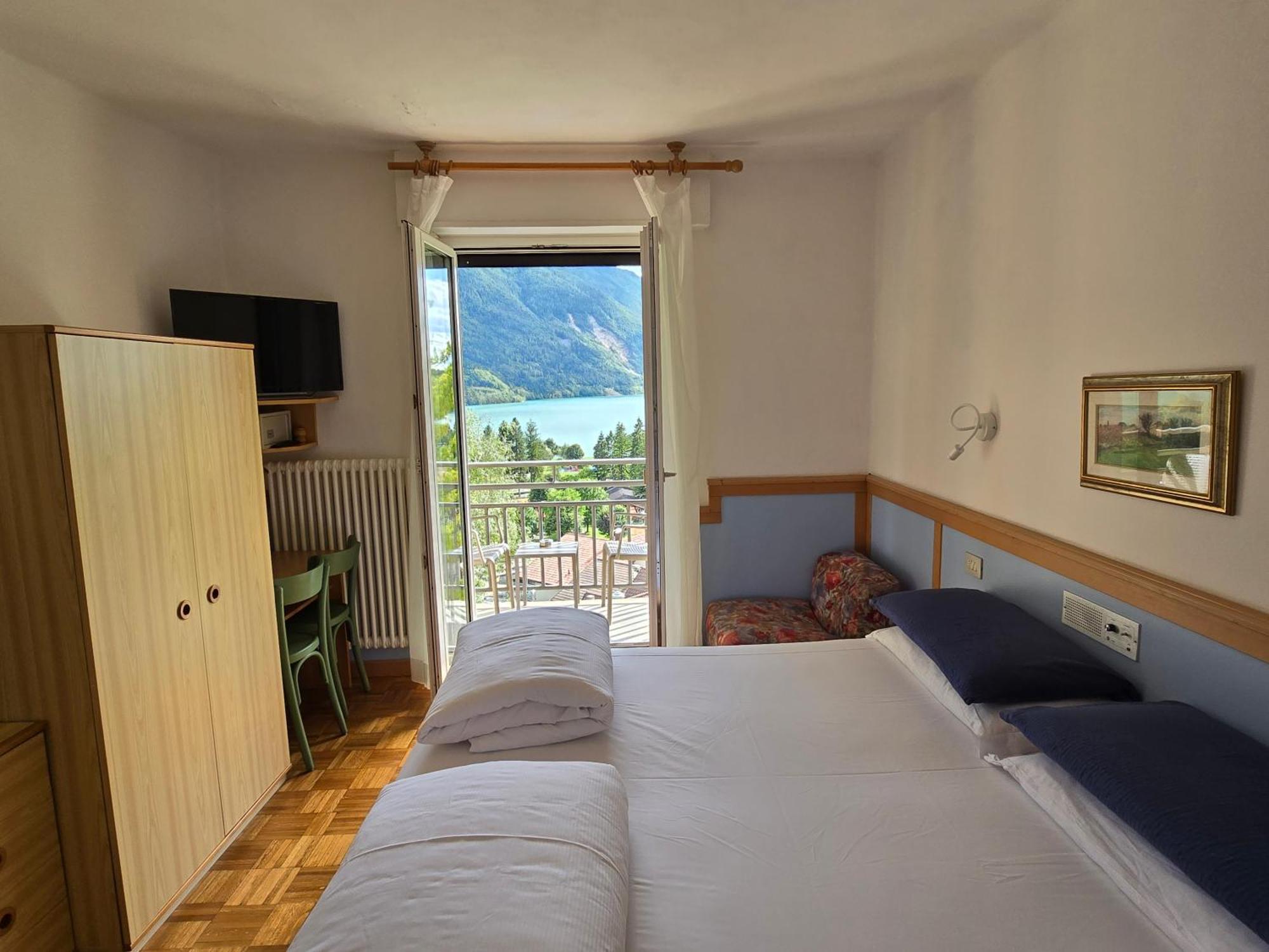 Hotel Miramonti Molveno Exteriör bild