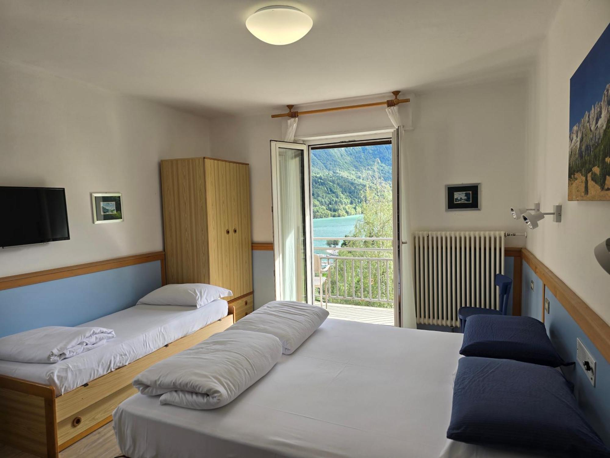 Hotel Miramonti Molveno Exteriör bild