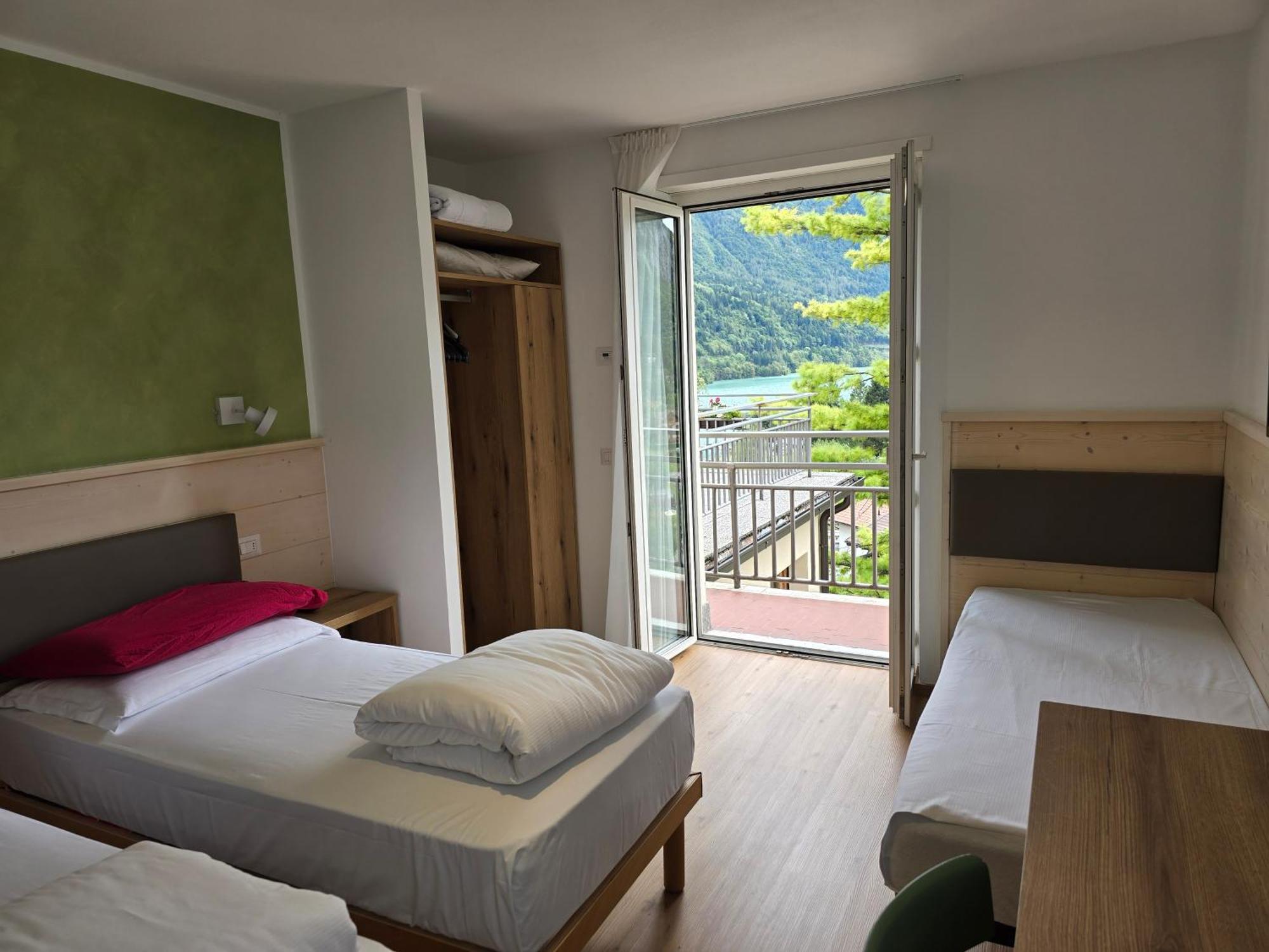 Hotel Miramonti Molveno Exteriör bild